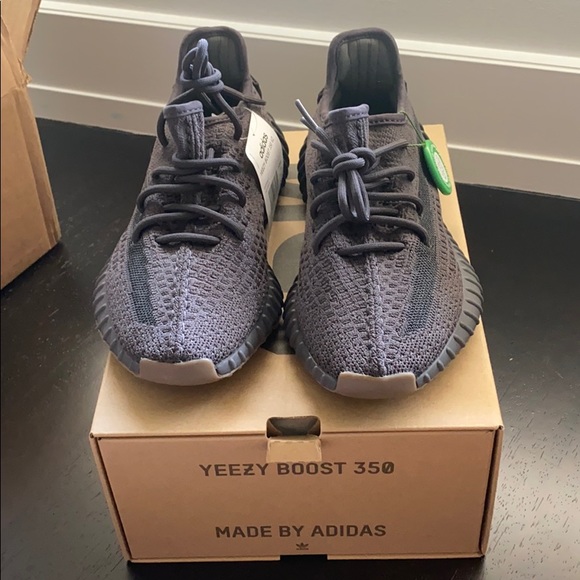 Yeezy Shoes - Yeezy cinder shoes Men’s size 6